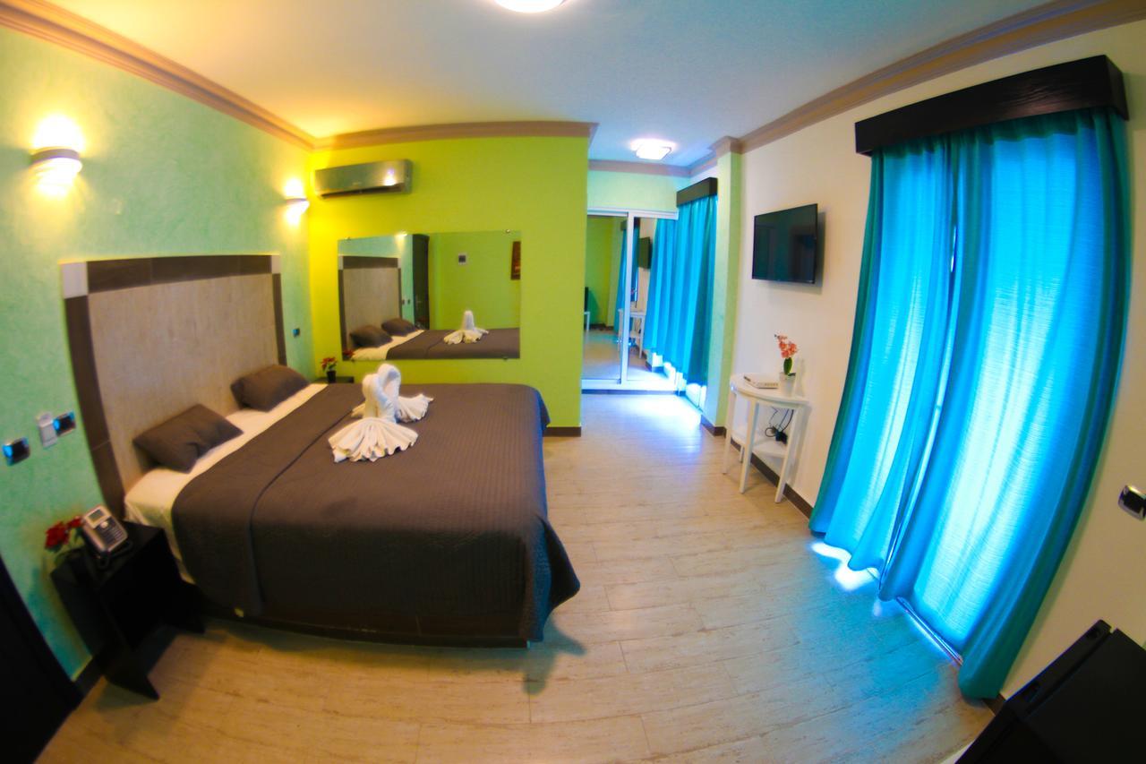 Hotel Friohot Boca Chica Esterno foto